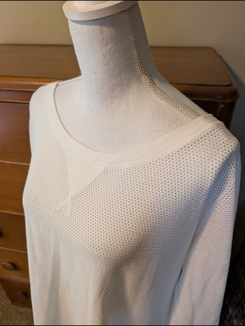 Maurices Beach Lounge Sweatshirt White Perforated Long Sleeve Pullover 0X - Picture 3 of 10